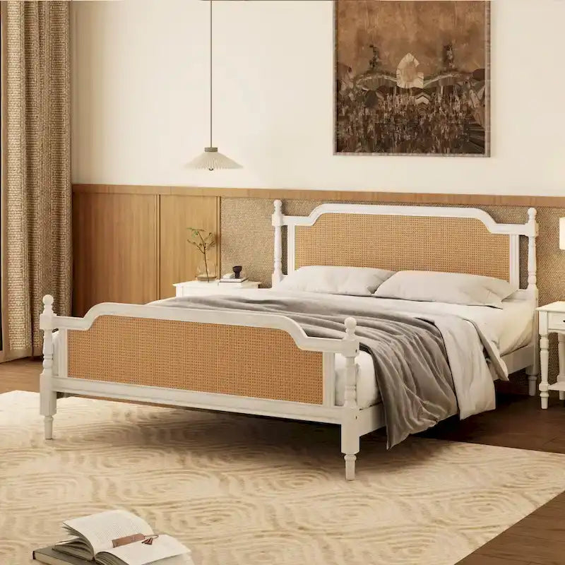 Lit plateforme de style traditionnel avec tête de lit en rotin