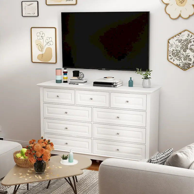 Commode à 9 tiroirs : Commode spacieuse au design épuré, laquée